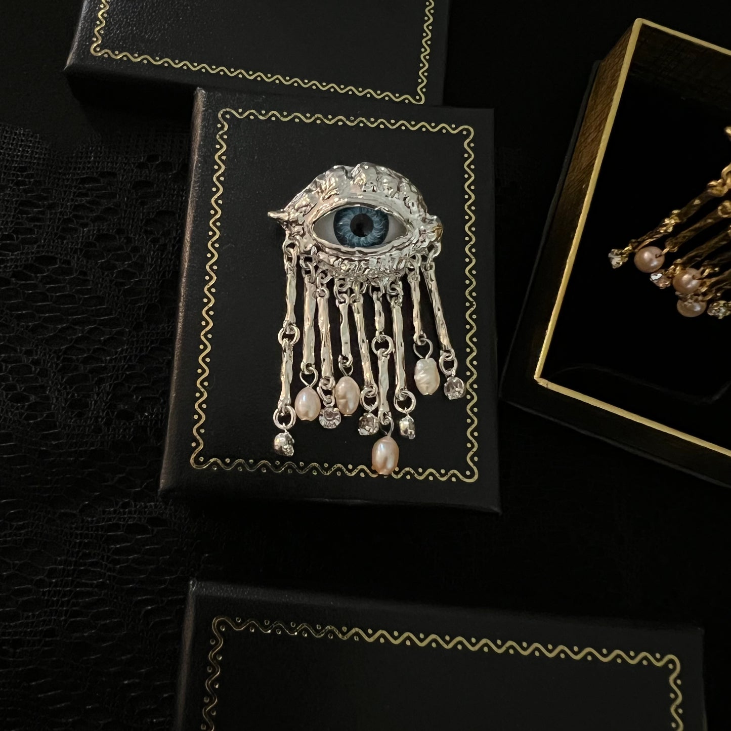 Silver Eyeball Brooch Pin
